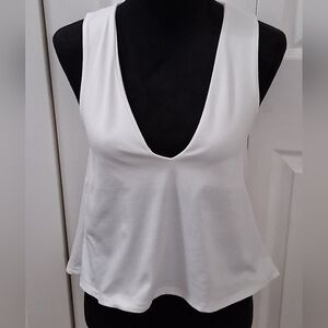 NWOT Missguided White Sleeveless Open Back Top    Size 6